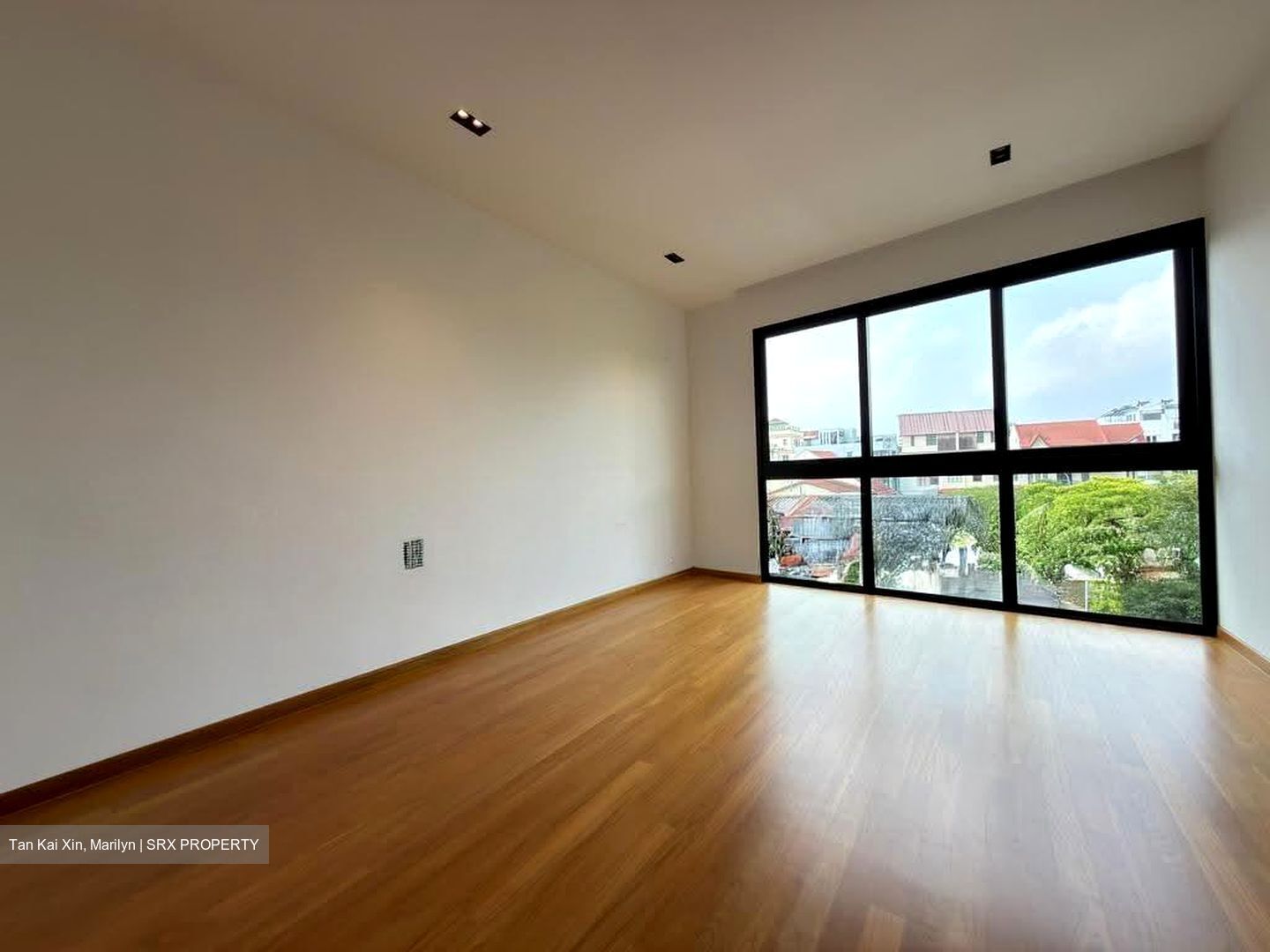 Sembawang Straits Estate (D27), Terrace #608616851